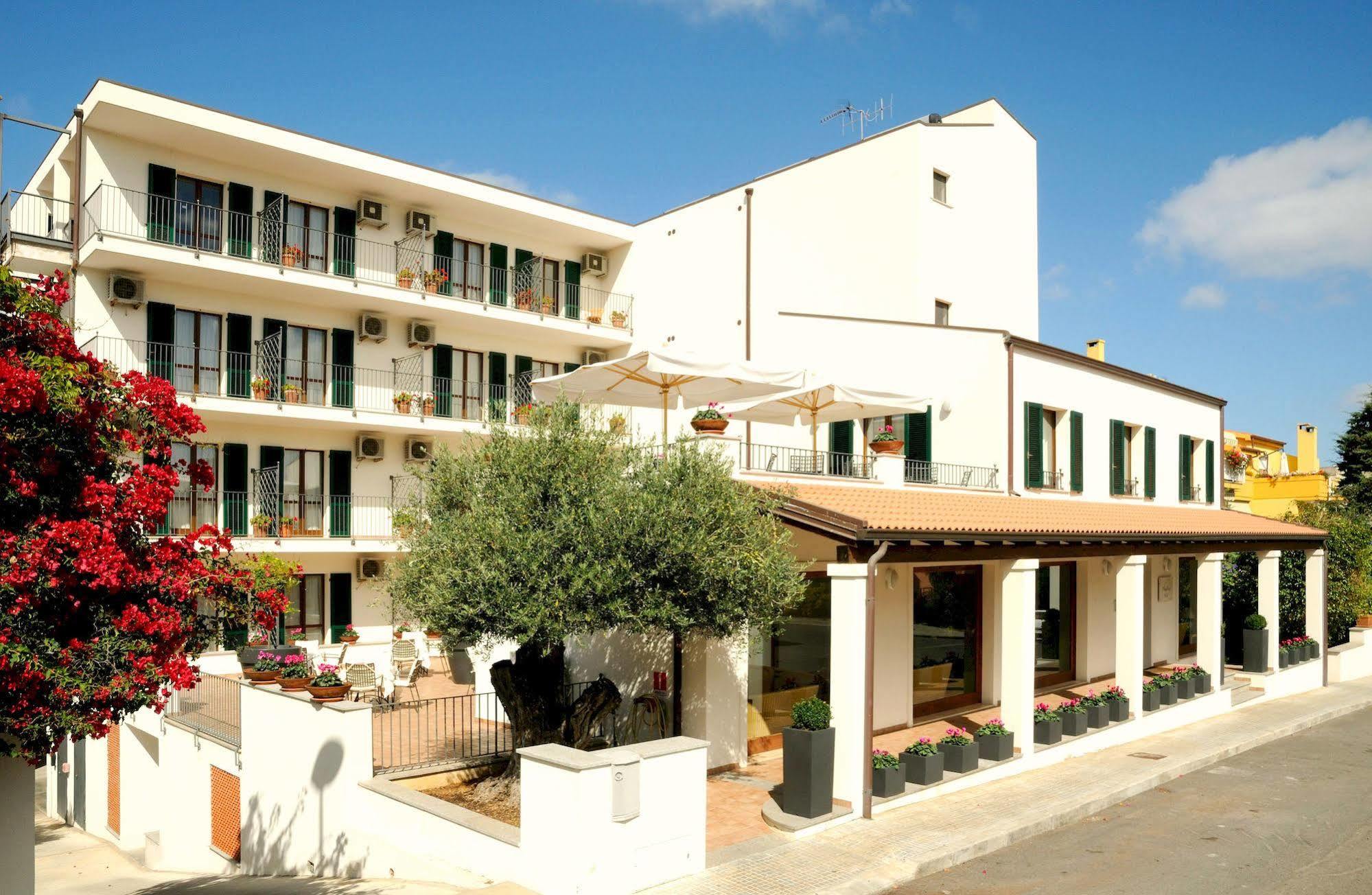 Hotel Angedras Alghero Exterior photo